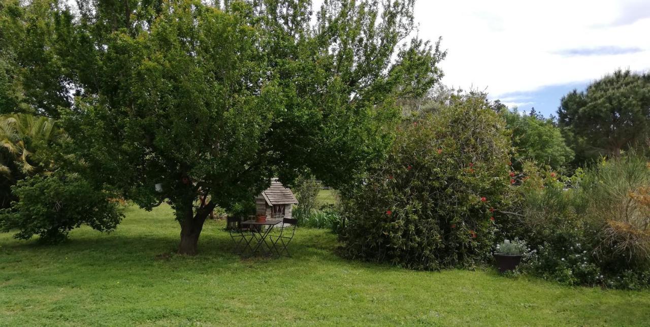 Roulotte En Bois Sud France Guest House Le Soler Exterior photo